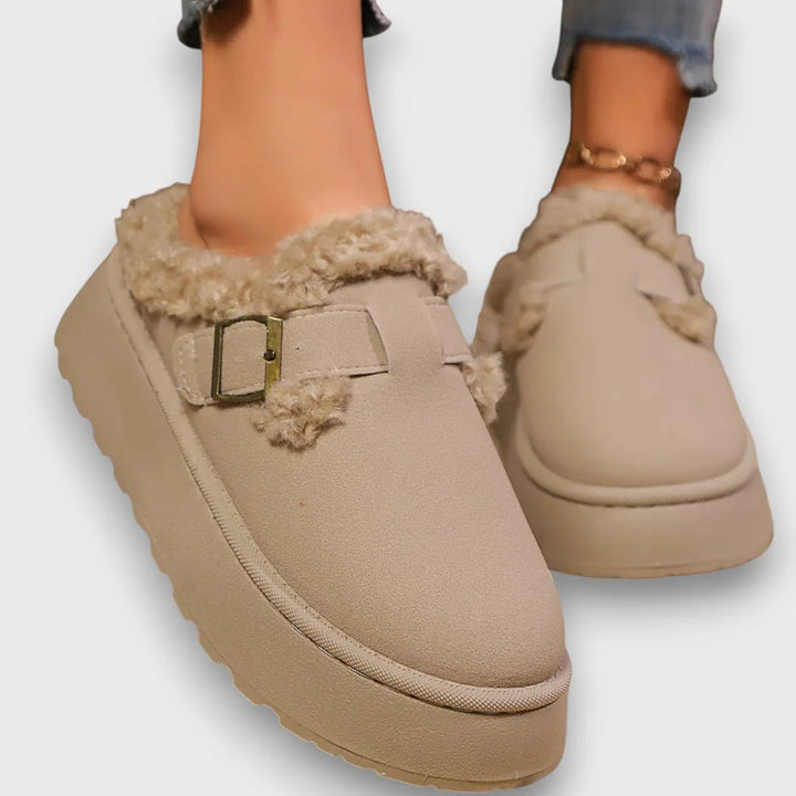 EVANEA - FLEECE LINED SHOES
